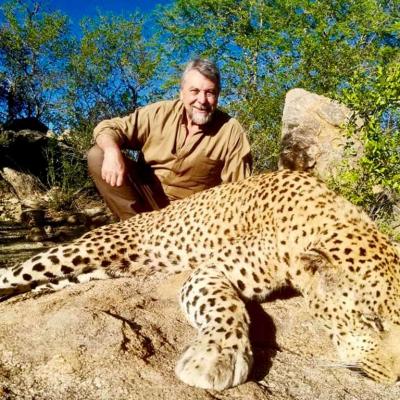 Leopard hunt Namibia