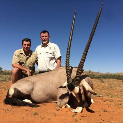 Oryx Hunt Africa 